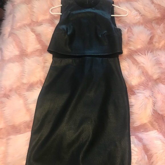 Elegant/sexy tight black dress(only worn once) - Picture 1 of 4
